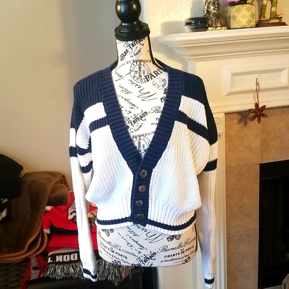 lizwear Sweaters - Lizwear Sweater